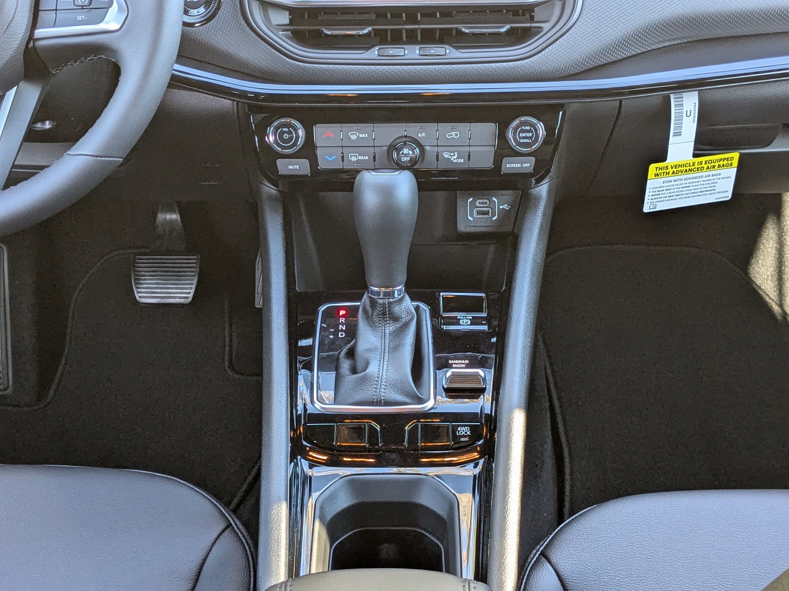 New 2026 Jeep Compass Latitude image 18