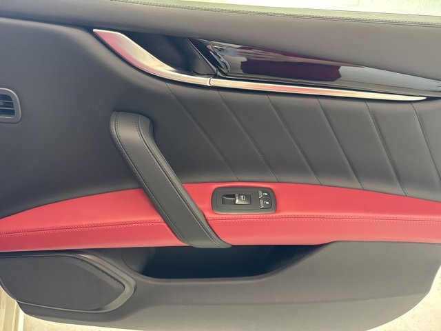 Used 2022 Maserati Ghibli Modena Q4 image 46