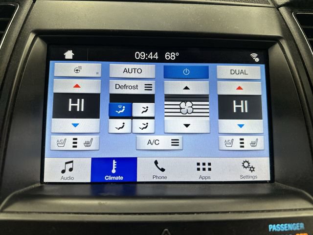 Used 2019 Ford Taurus Limited image 17