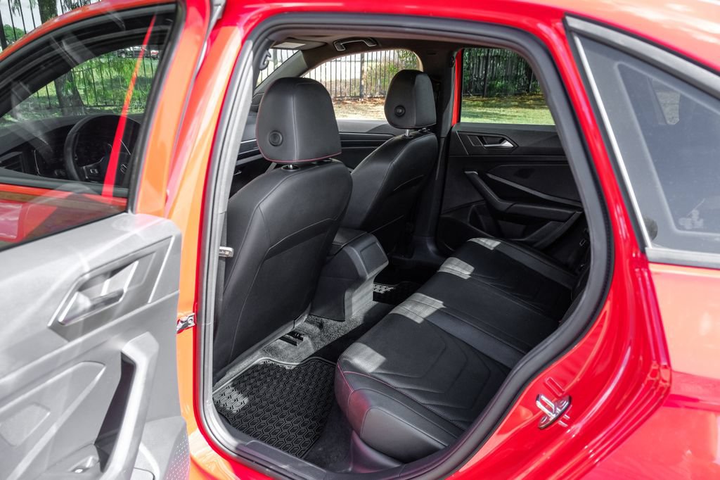 Used 2019 Volkswagen Jetta GLI Autobahn FWD image 41