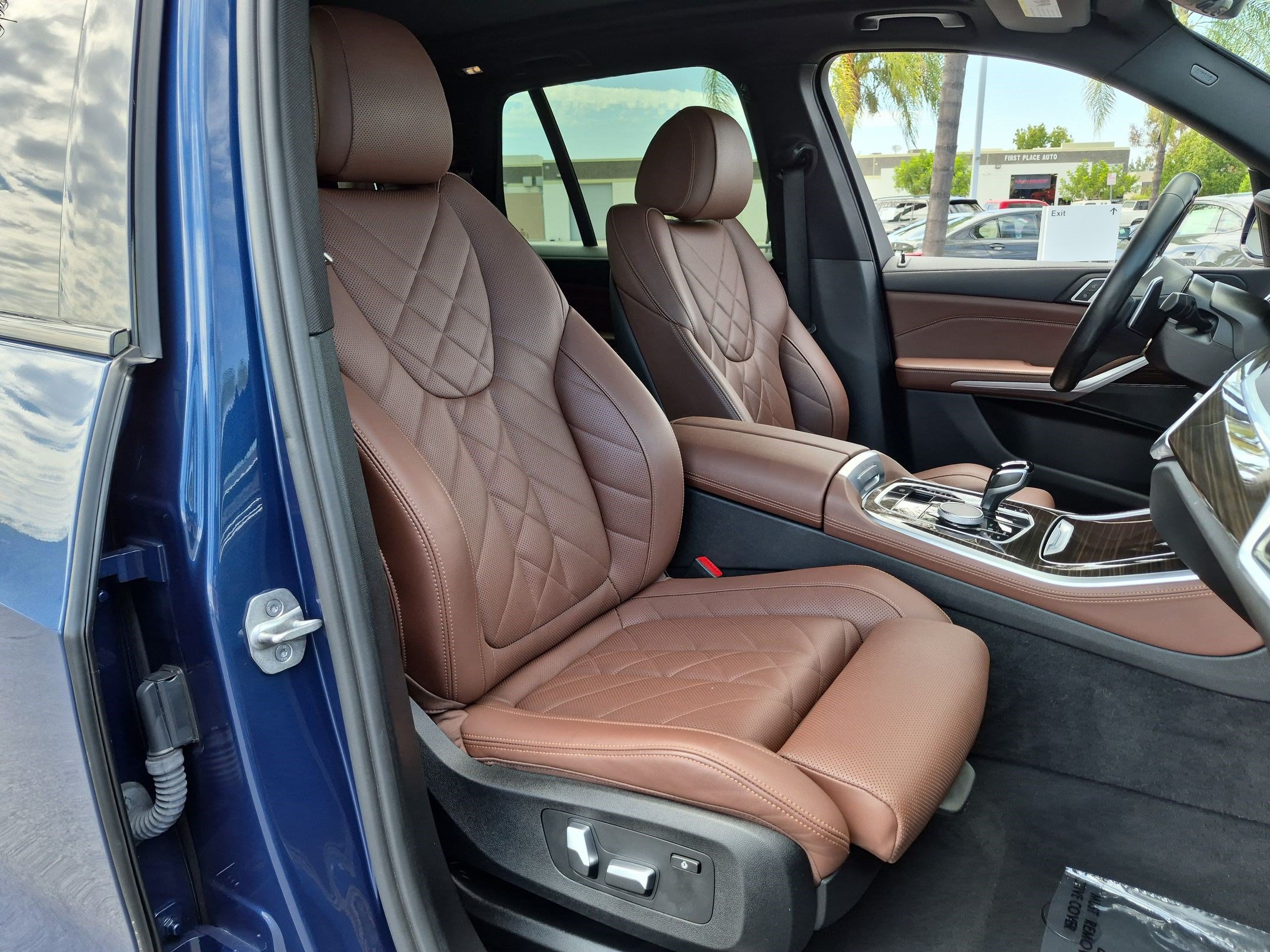 Certified 2023 BMW X5 xDrive40i w/ M Sport Package AWD/4WD image 33