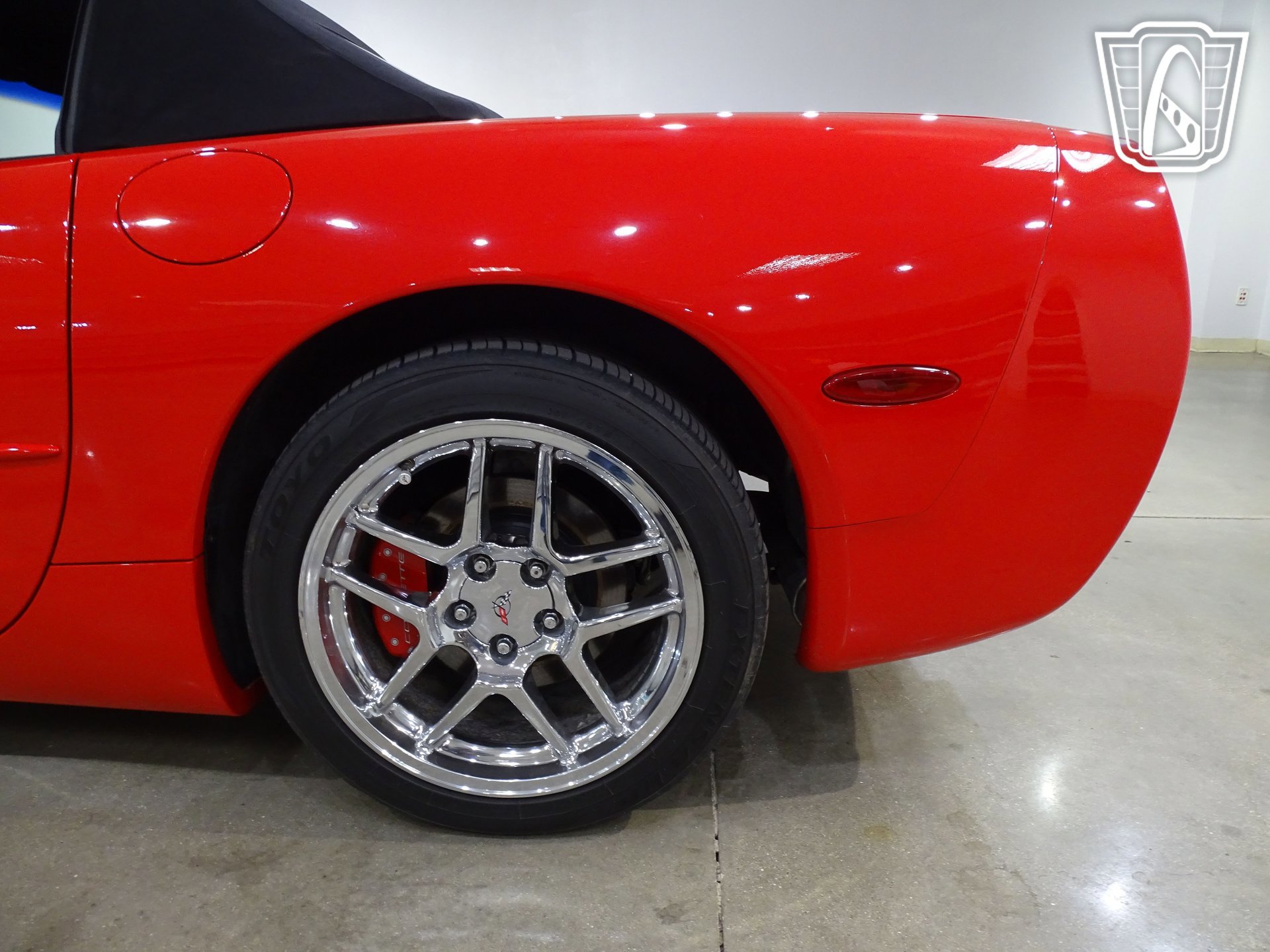 Used 2001 Chevrolet Corvette Convertible w/ Preferred Equipment Group2 image 30