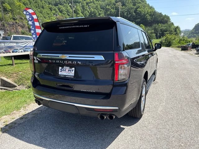 Used 2022 Chevrolet Suburban Premier AWD/4WD image 3
