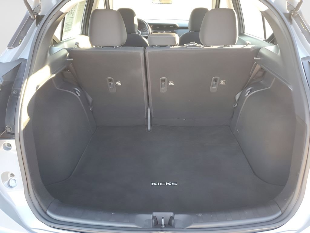 Used 2022 Nissan Kicks SV image 22