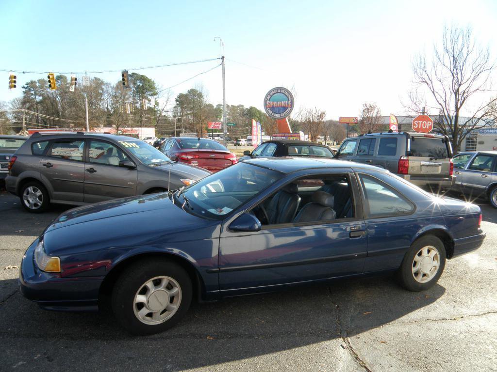 Used 1993 Ford Thunderbird LX image 4