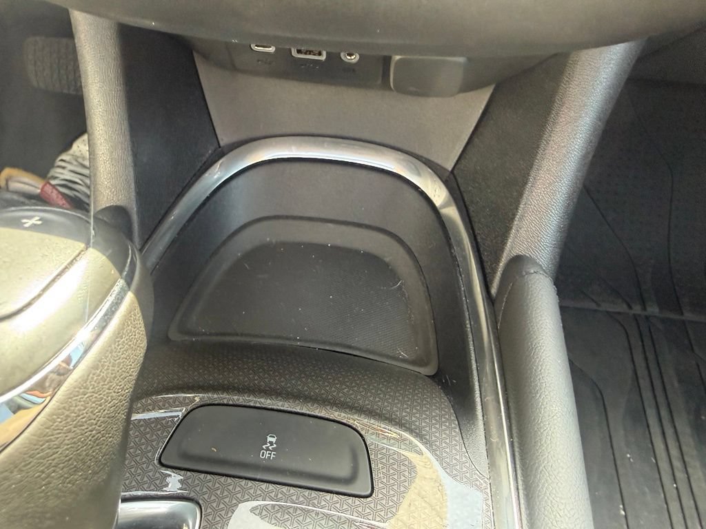 Used 2019 Chevrolet Malibu LT w/ Leather Package FWD image 20