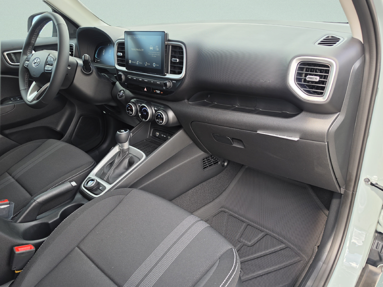 New 2026 Hyundai Venue SEL FWD image 14