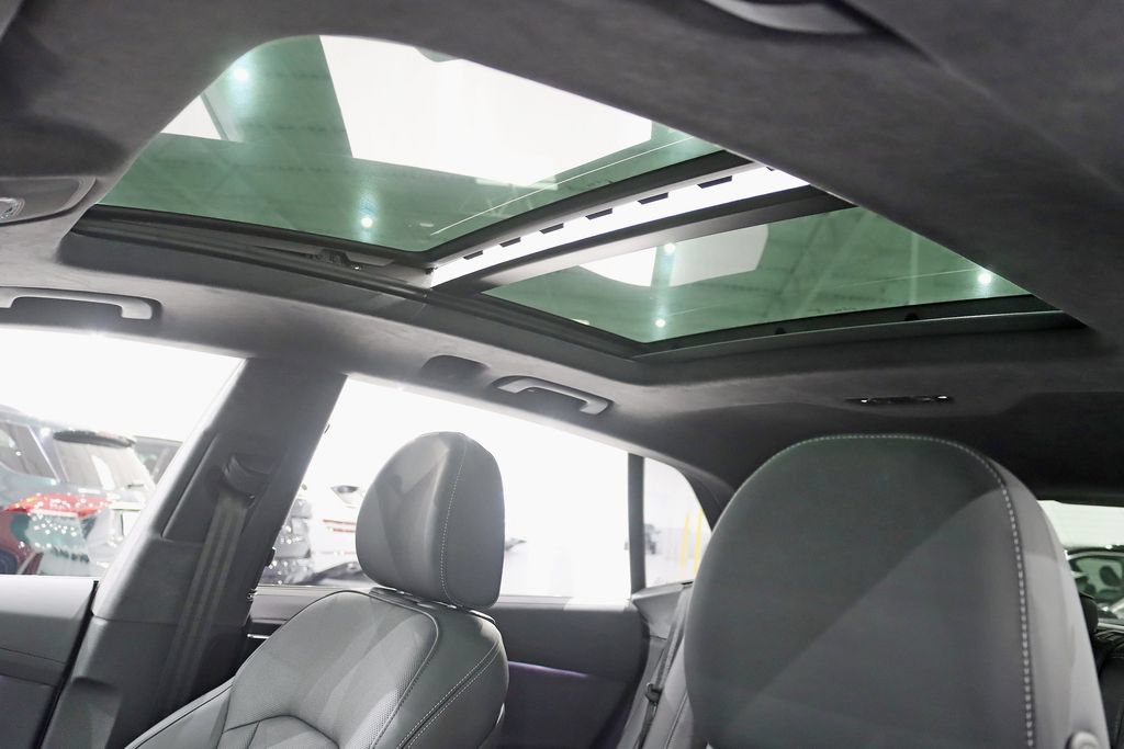 Used 2025 Audi Q8 Prestige AWD/4WD image 34
