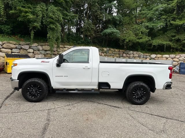 Used 2022 Chevrolet Silverado 3500 LT w/ Convenience Package AWD/4WD image 2