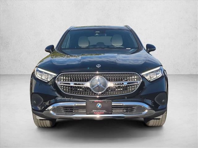 Used 2024 Mercedes-Benz GLC 300 4MATIC image 2
