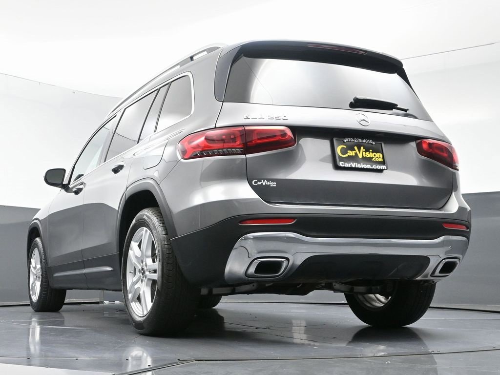 Used 2022 Mercedes-Benz GLB 250 w/ Premium Package Lite image 57