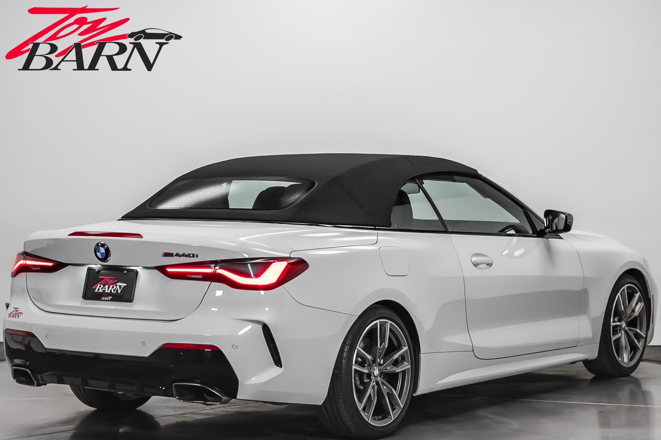 Used 2021 BMW M440i Convertible w/ Premium Package image 13