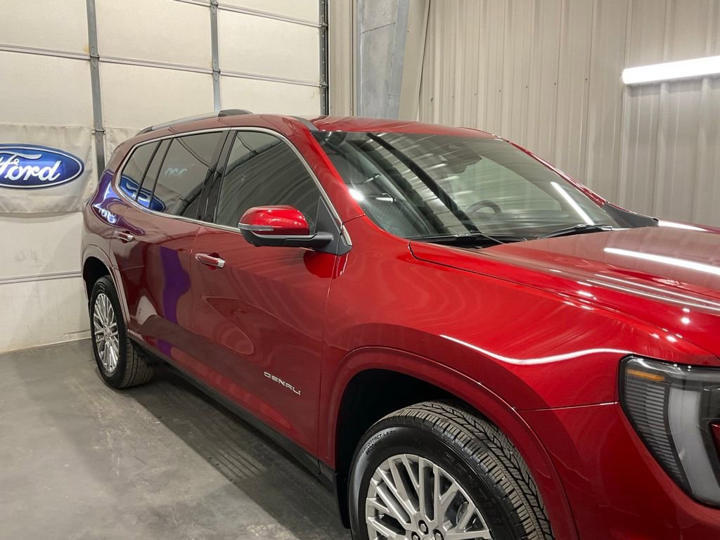 Used 2025 GMC Acadia Denali w/ Super Cruise Package image 4