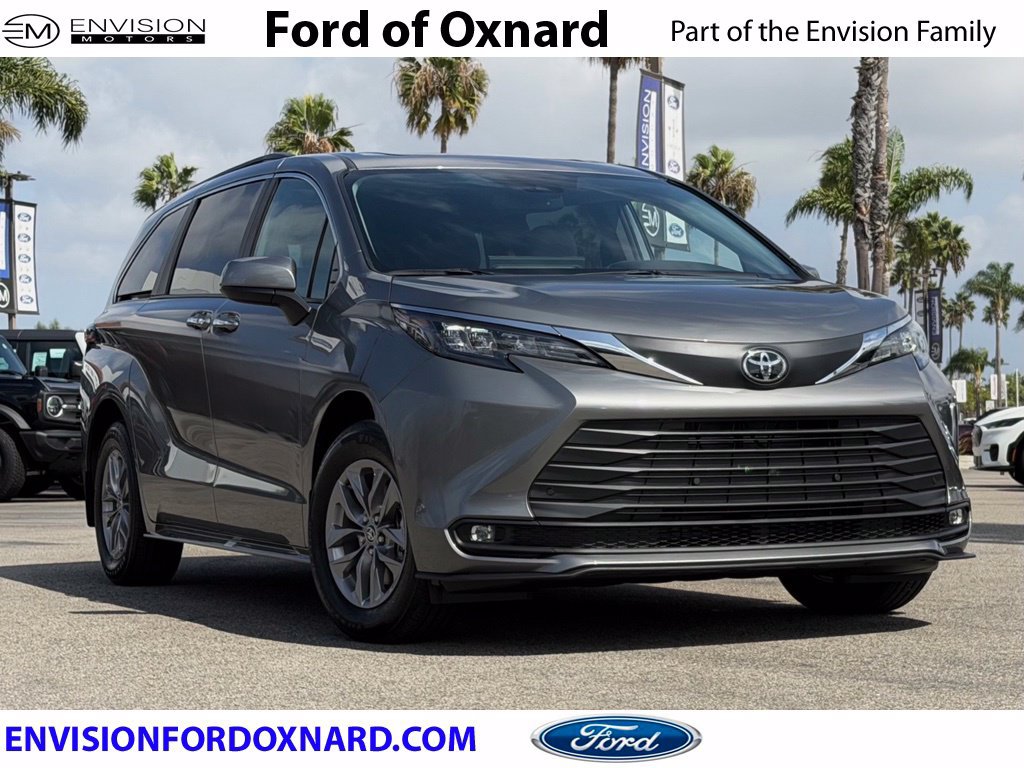 Used 2026 Toyota Sienna XLE