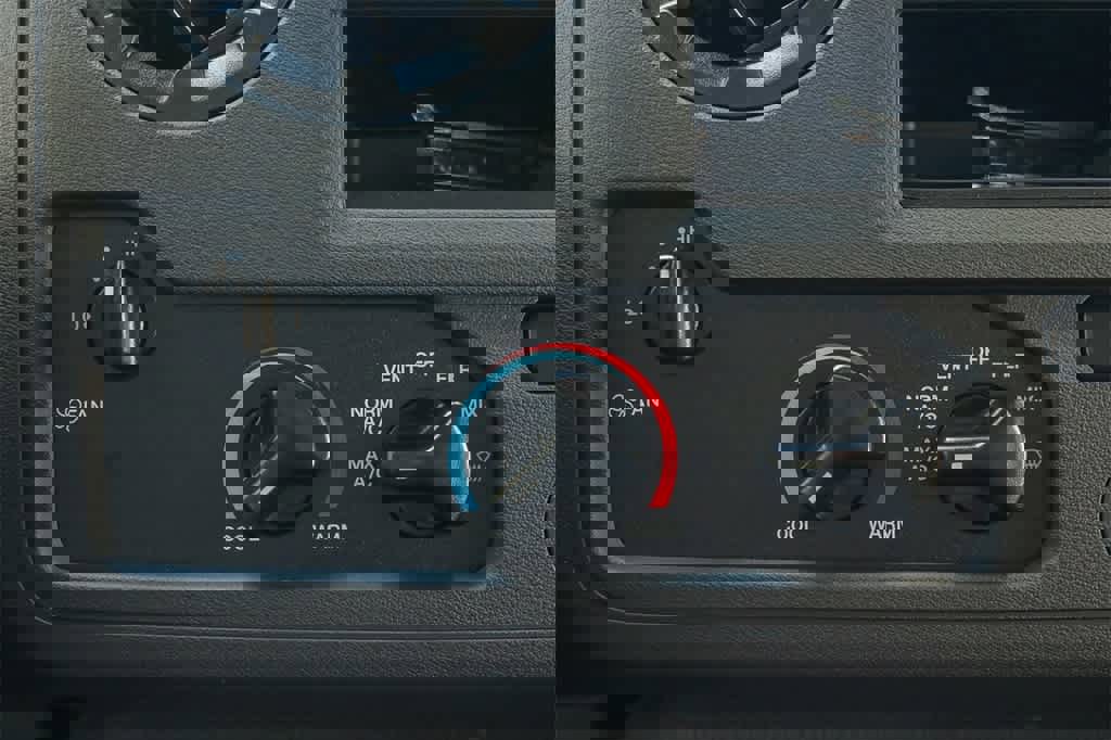 New 2026 Ford E-350 and Econoline 350 Super Duty w/ Power Equipment Group image 20