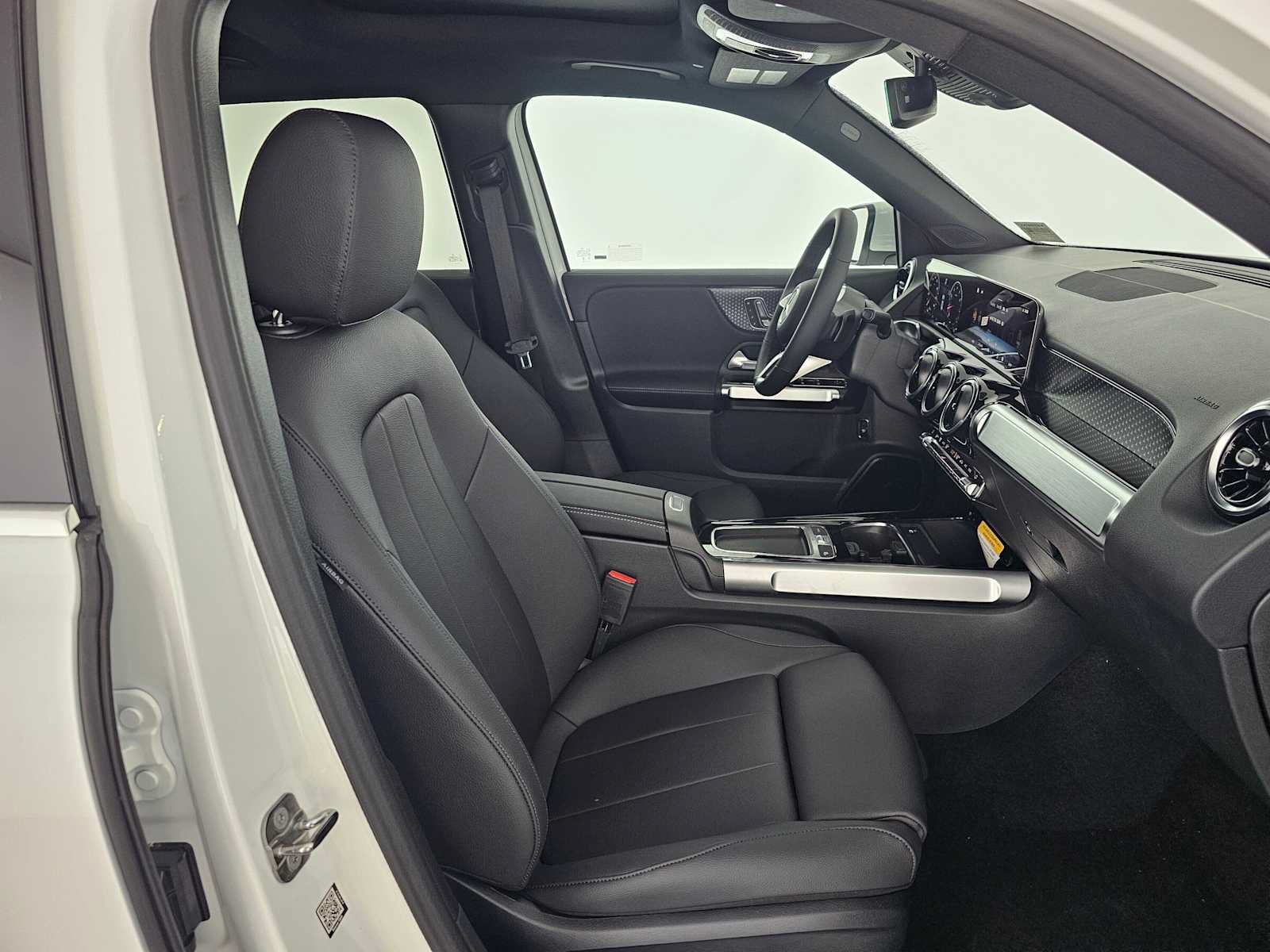 New 2026 Mercedes-Benz GLB 250 image 10