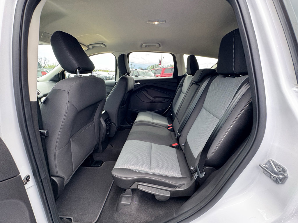 Used 2018 Ford Escape SE image 29
