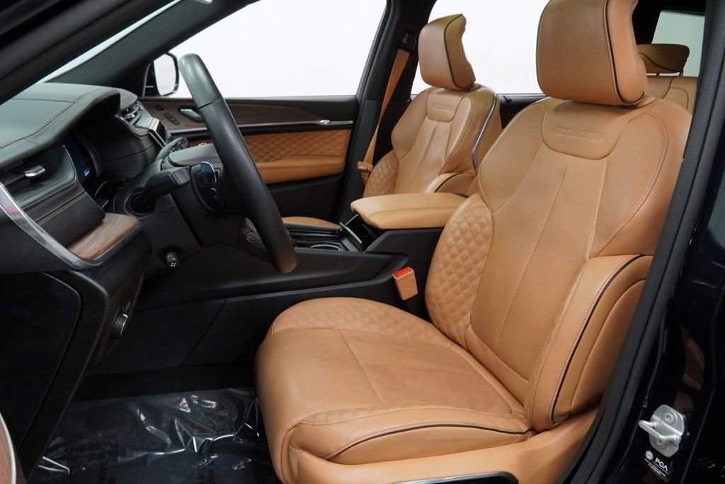 Certified 2024 Jeep Grand Cherokee L Summit w/ High Altitude Package image 17