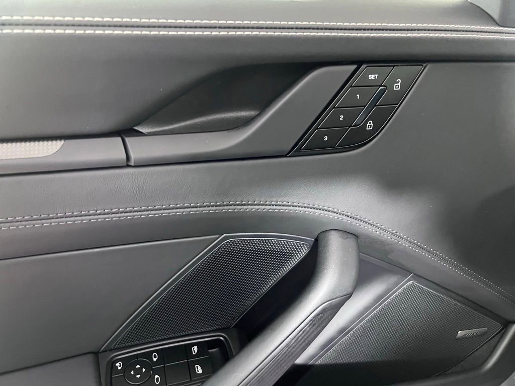 Certified 2025 Porsche 911 Carrera RWD image 27