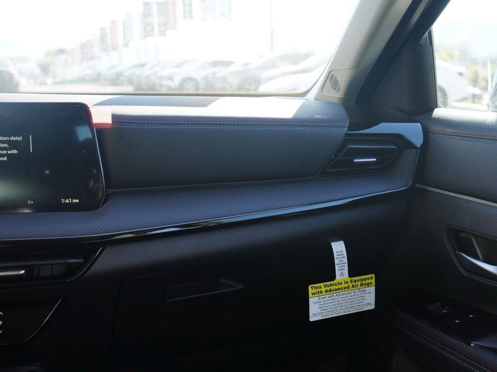 New 2026 Nissan Kicks SR image 23