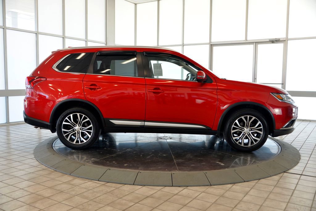 Used 2018 Mitsubishi Outlander SEL image 9
