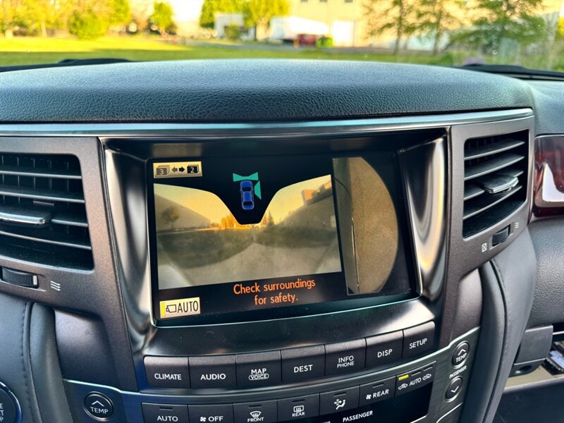 Used 2010 Lexus LX 570 4WD image 32
