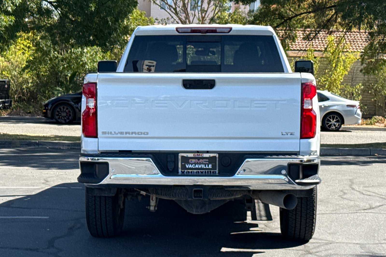Used 2023 Chevrolet Silverado 2500 LTZ w/ LTZ Plus Package AWD/4WD image 6