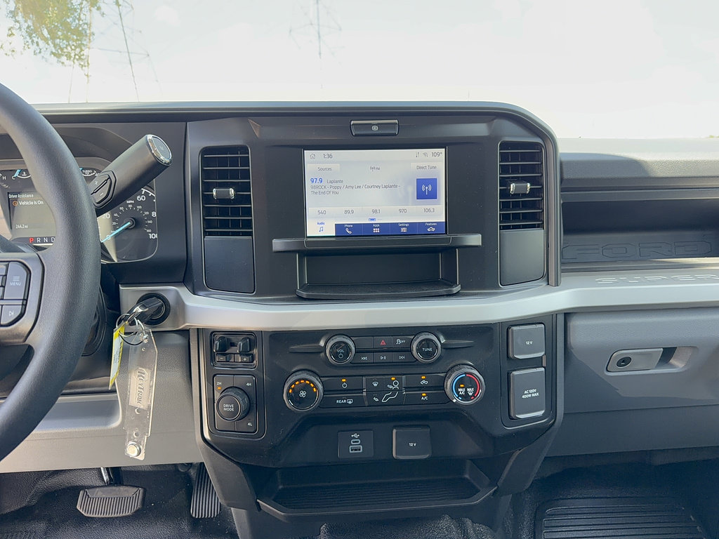 New 2026 Ford F550 4x4 Crew Cab image 29