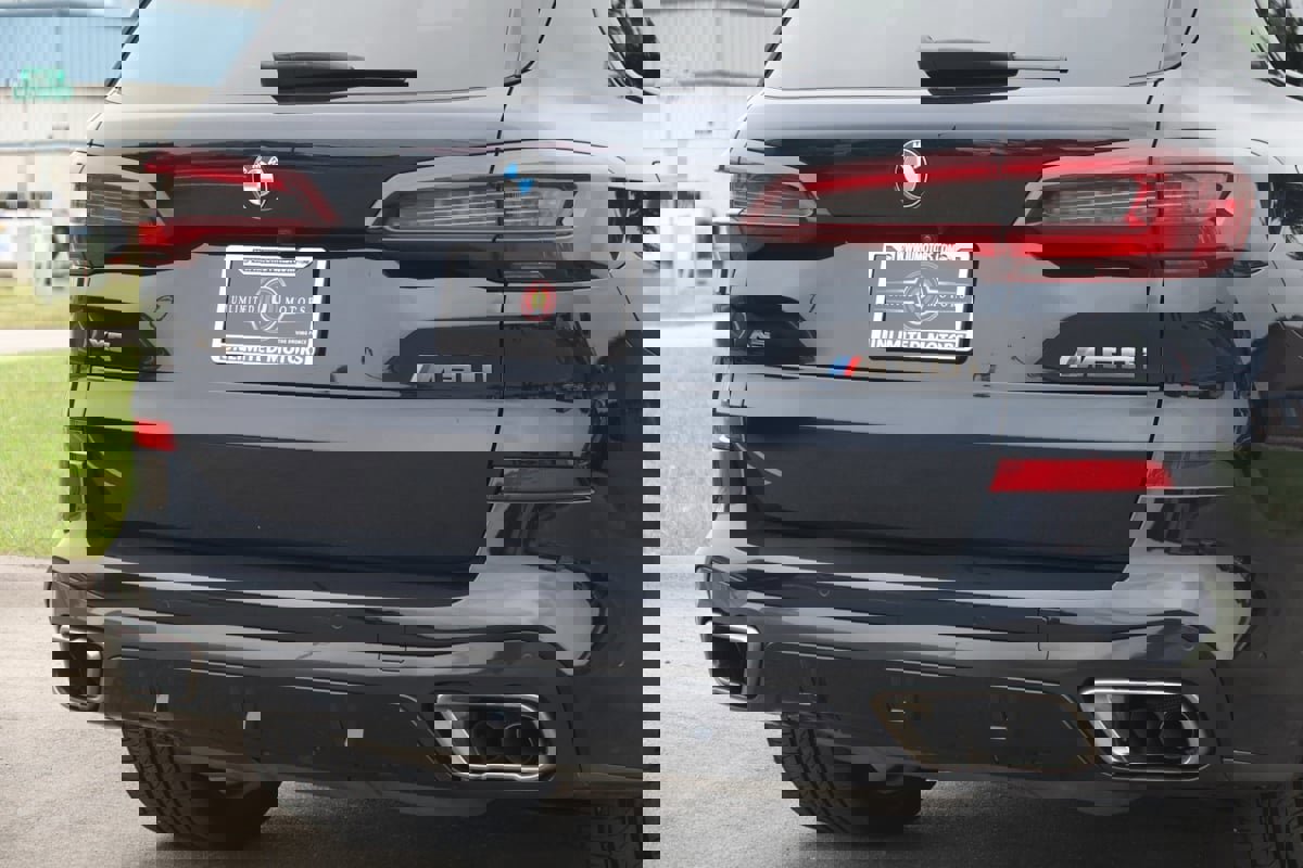 Used 2021 BMW X5 M50i image 65