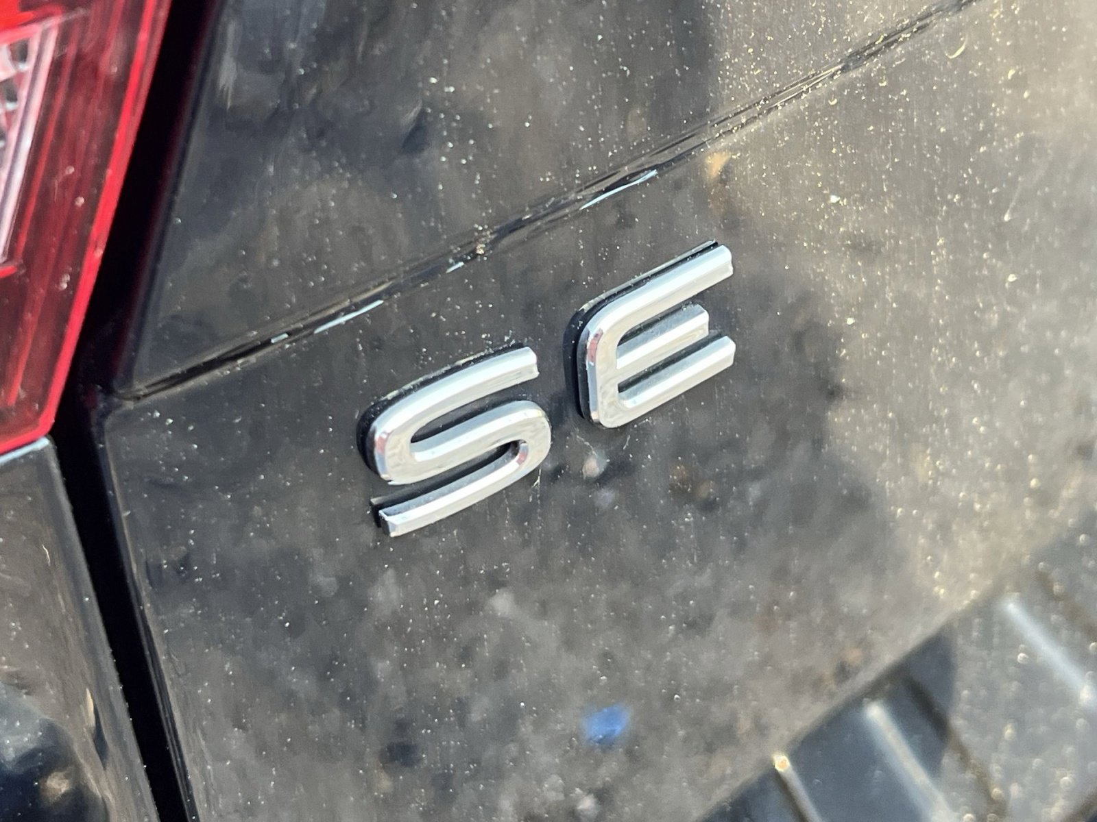 Used 2023 Volkswagen Tiguan SE R-Line AWD/4WD image 29