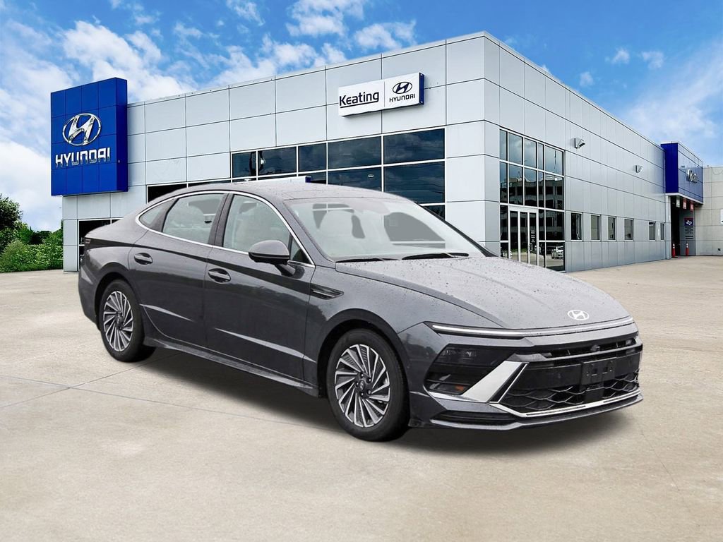 Certified 2025 Hyundai Sonata Limited image 3
