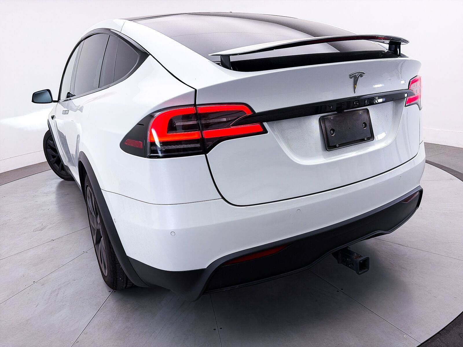 Used 2022 Tesla Model X AWD/4WD image 8