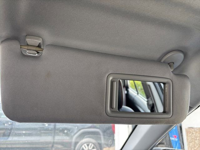 Used 2015 Toyota Camry SE FWD image 33