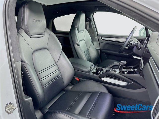 Used 2023 Porsche Cayenne Turbo image 12