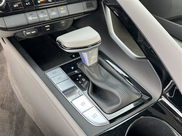 Used 2025 Hyundai Elantra SEL image 25