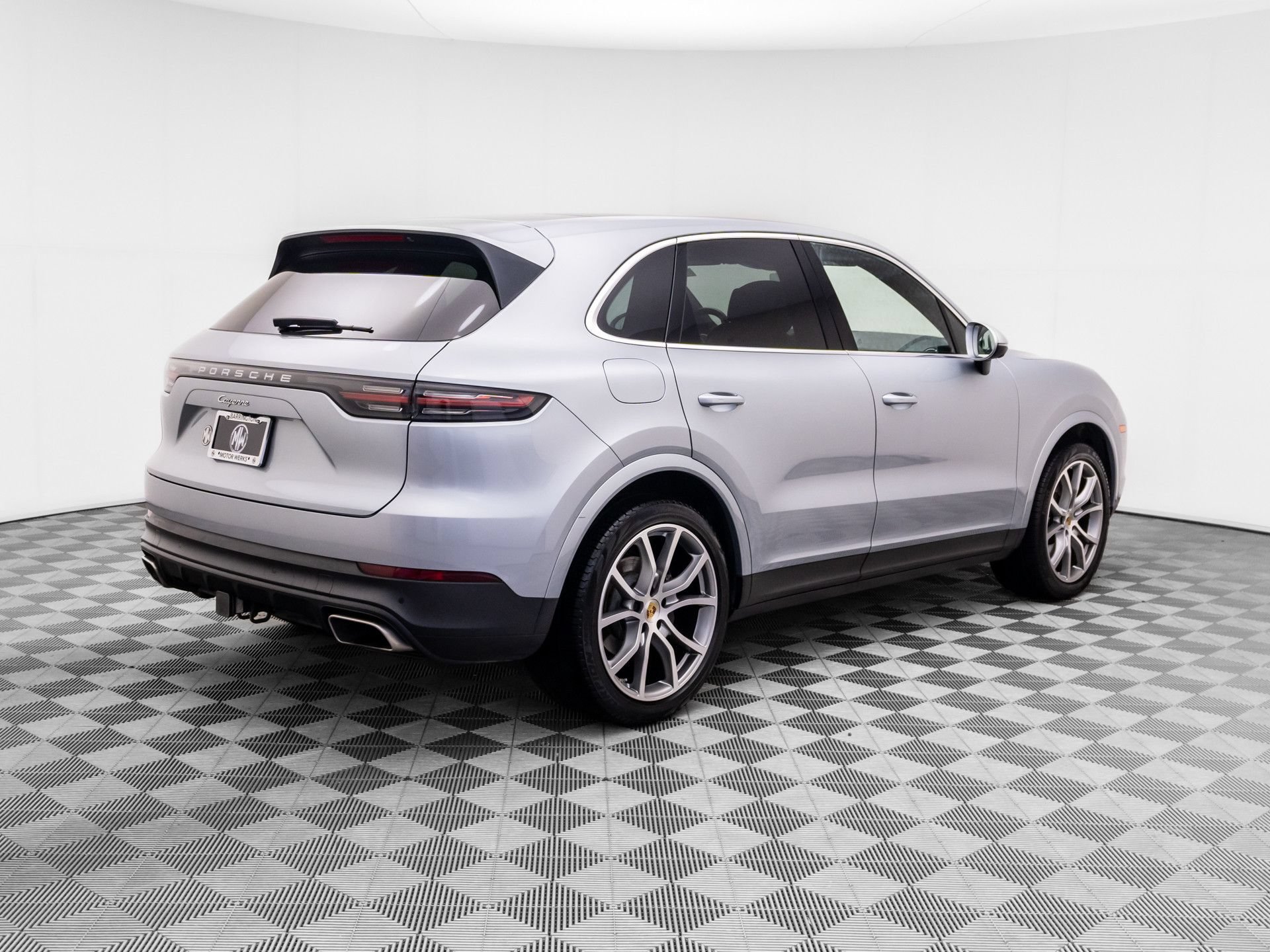 Certified 2023 Porsche Cayenne AWD/4WD image 8