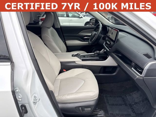Used 2024 Toyota Grand Highlander XLE image 9