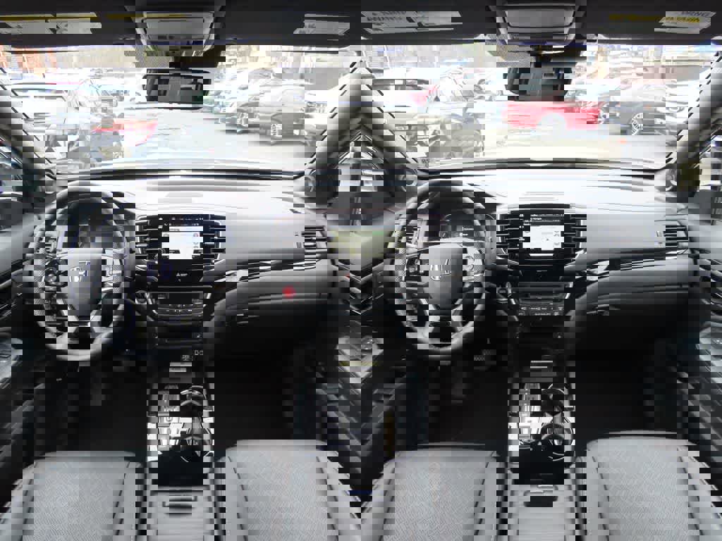 Used 2023 Honda Passport Elite image 17