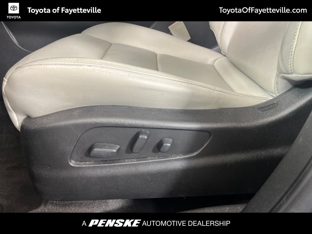 Used 2019 Cadillac XT4 Premium Luxury w/ Driver Awareness Package FWD image 27