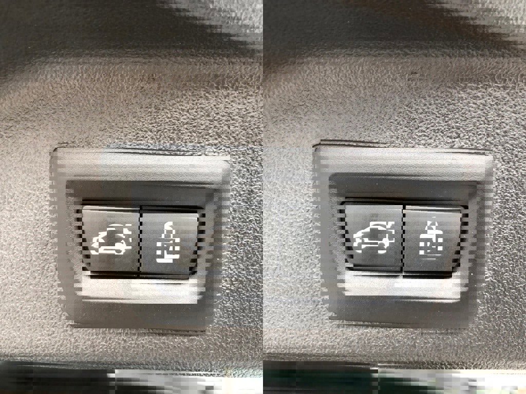 Used 2023 BMW X5 xDrive45e w/ Executive Package image 40