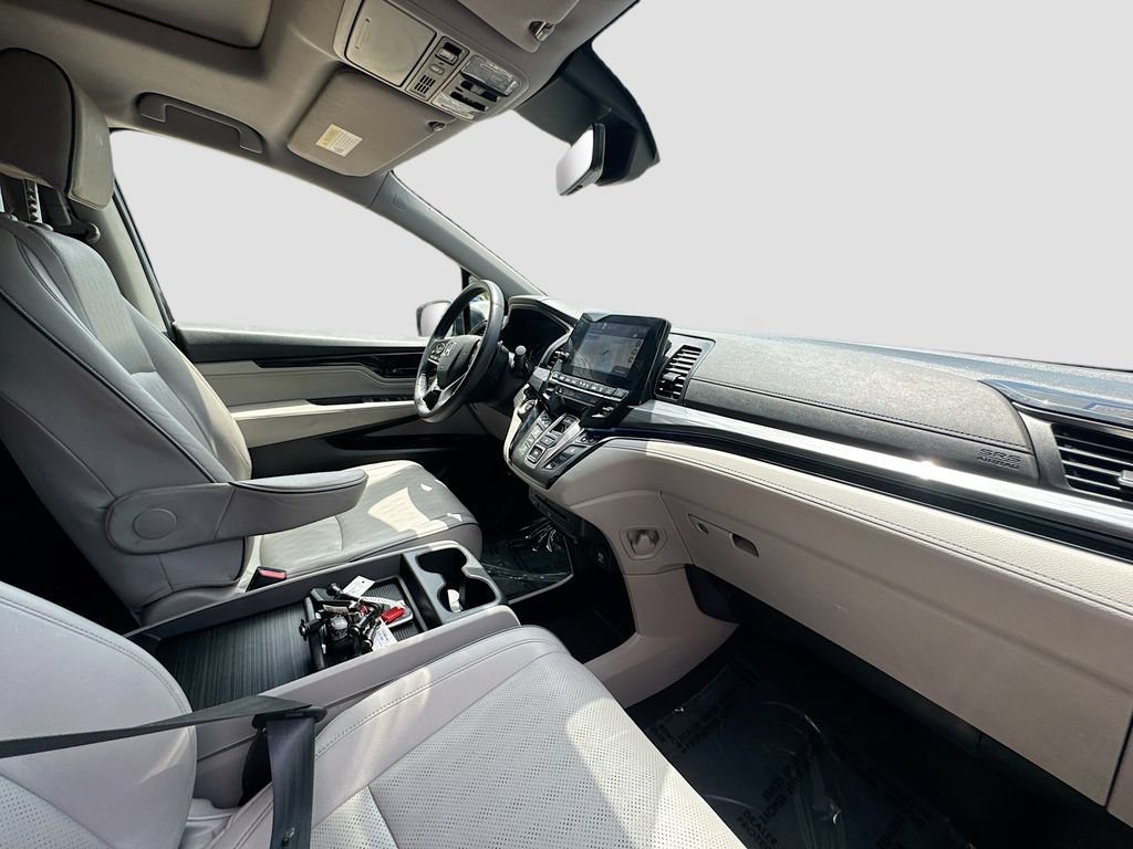Used 2023 Honda Odyssey Elite image 32