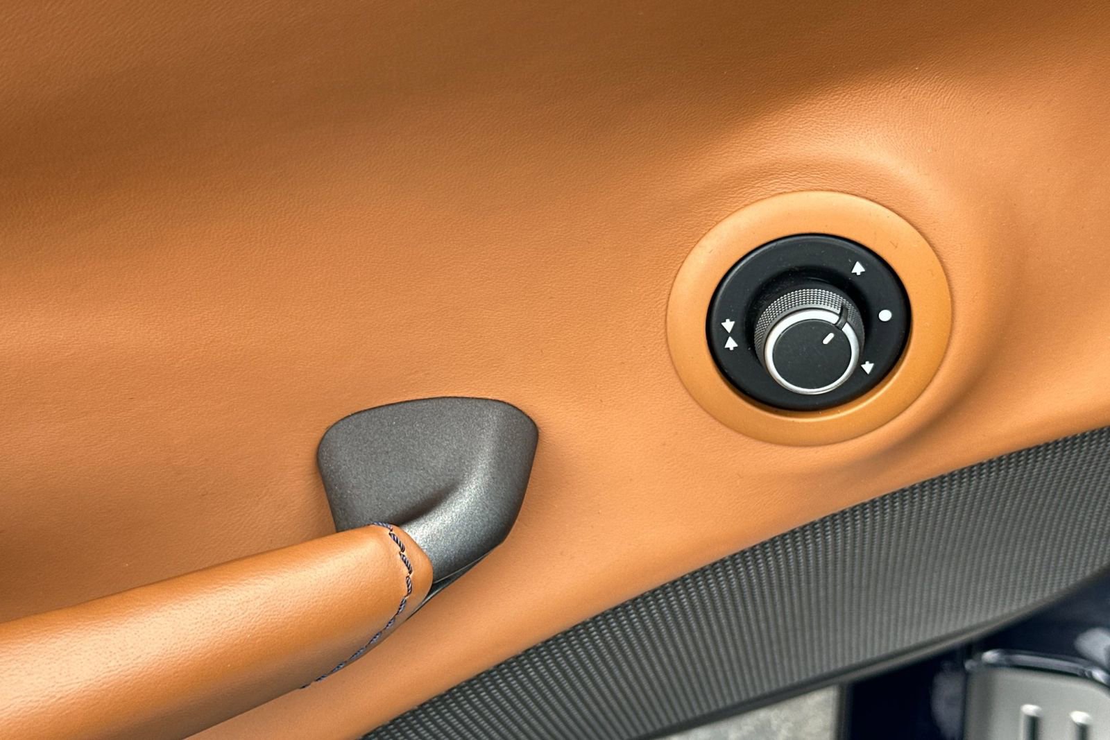 Used 2018 Ferrari 488 Spider image 13