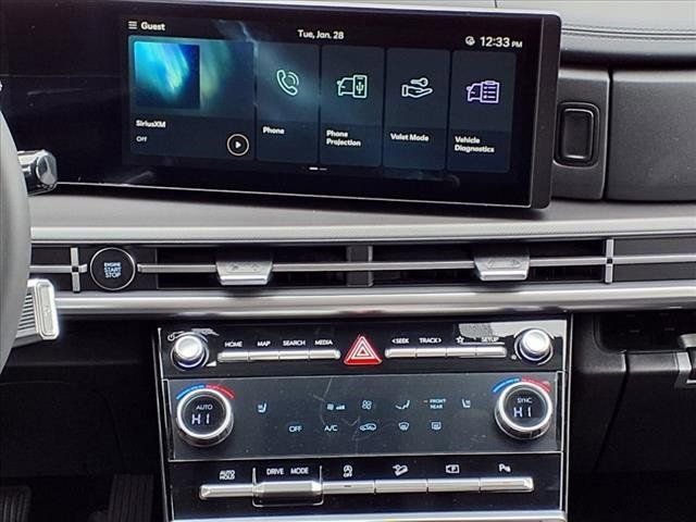 Certified 2025 Hyundai Santa Fe SEL image 8