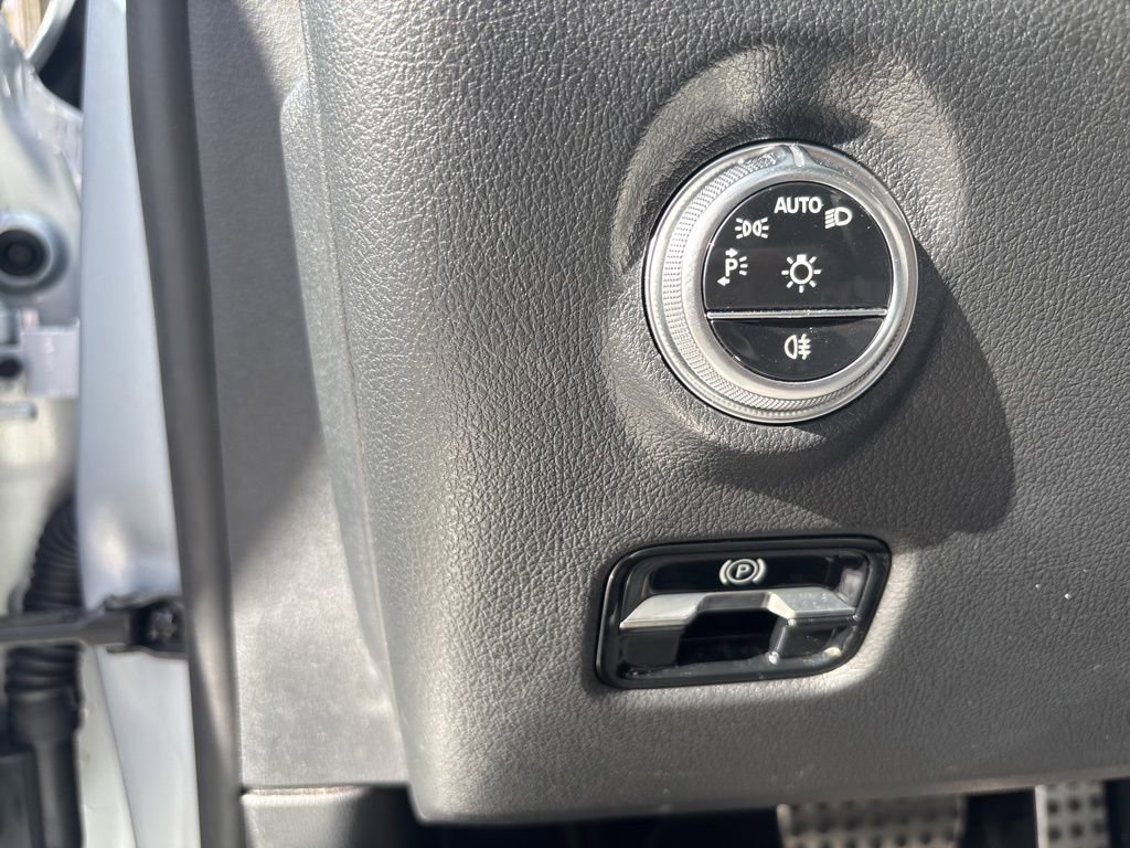 Used 2024 Mercedes-Benz C 300 Sedan image 39