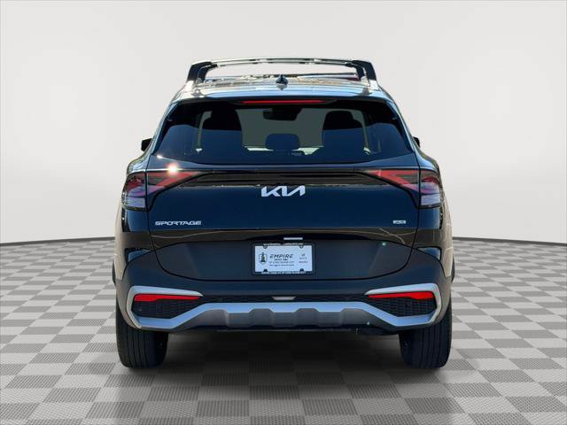 Used 2024 Kia Sportage EX AWD/4WD image 6