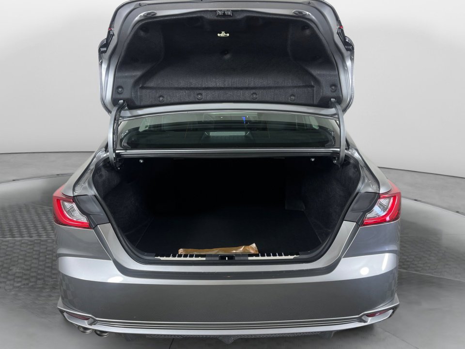 New 2026 Toyota Camry XSE FWD image 12