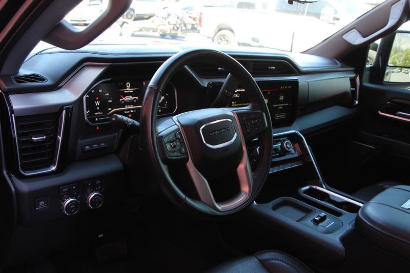 Used 2024 GMC Sierra 2500 Denali w/ Denali Reserve Package AWD/4WD image 35
