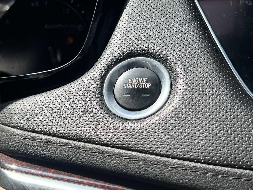 Used 2019 Cadillac XT5 Luxury FWD image 22