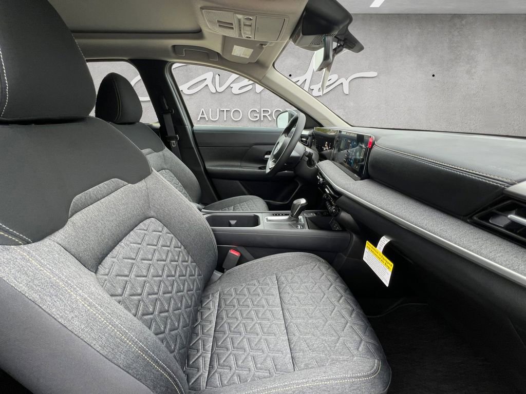 New 2026 Nissan Kicks SV image 22