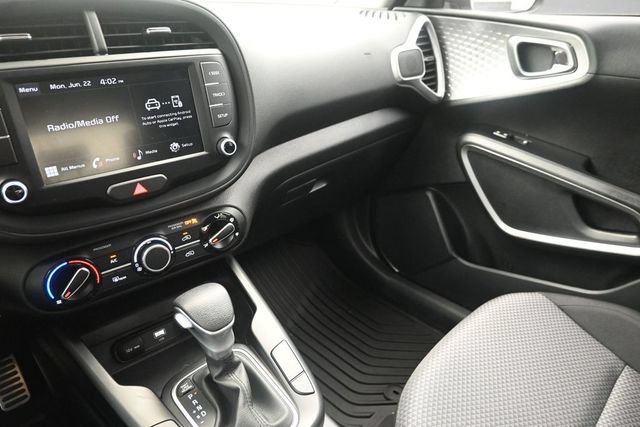 Used 2024 Kia Soul LX w/ Option Group 015 FWD image 28